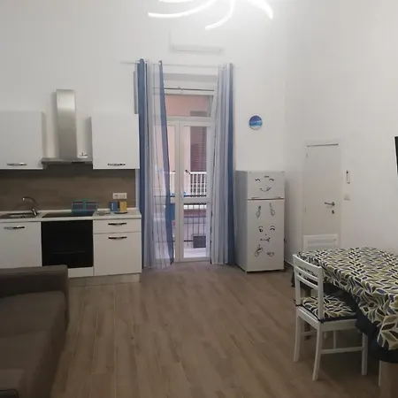 Noemi House Semesterbostad *