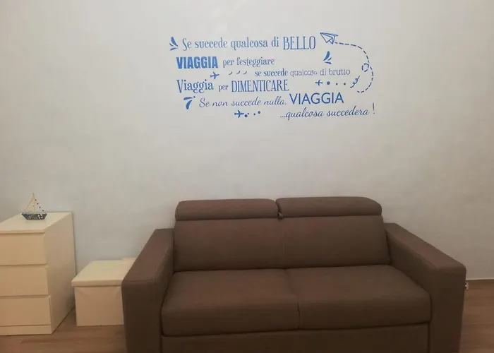 Noemi House * Margherita Di Savoia