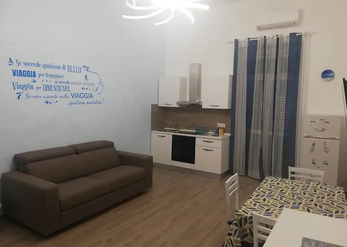 Semesterbostad Noemi House